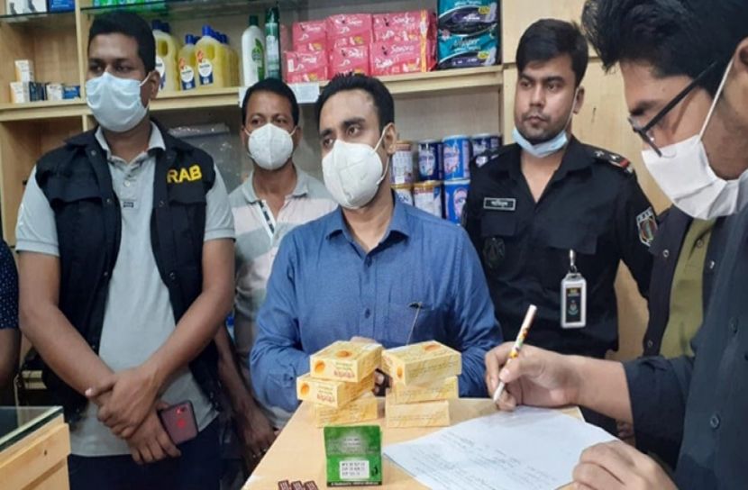 ক্রিসেন্ট হাসপাতালে অভিযান